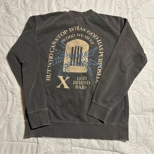 Gray Graphic Sweatshirt